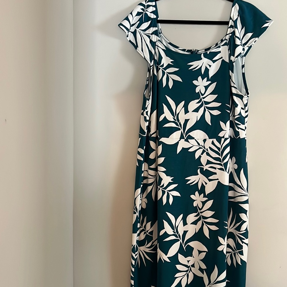 Cute Hawaiian summer dress